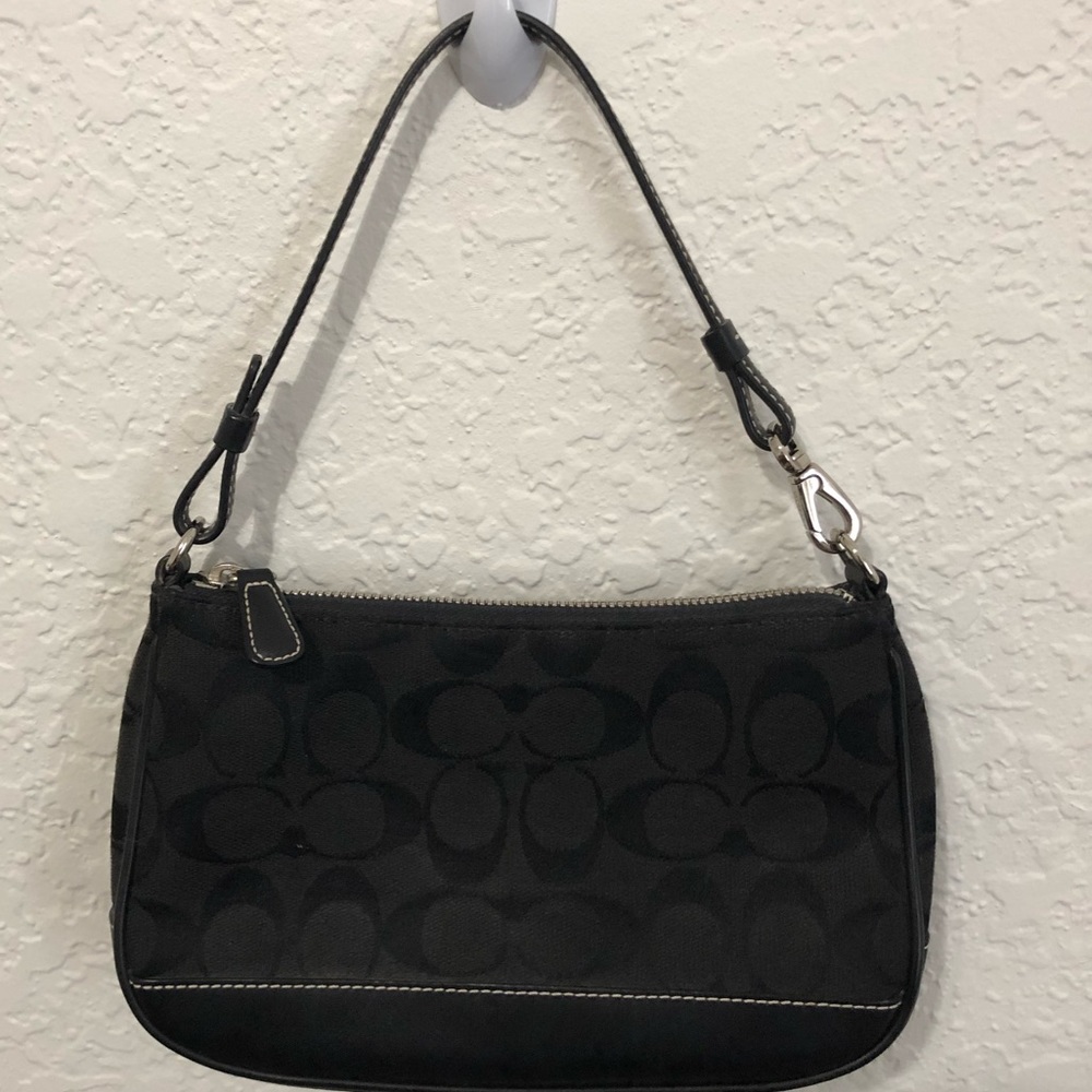 Coach classic black signature bag ✨✨✨
